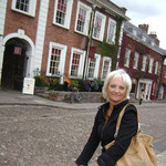 Elena, 61
