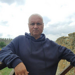 Al Mezo, 52