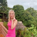 Alexandra, 44