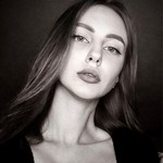 Alice, 21