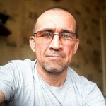 Andrey �, 51